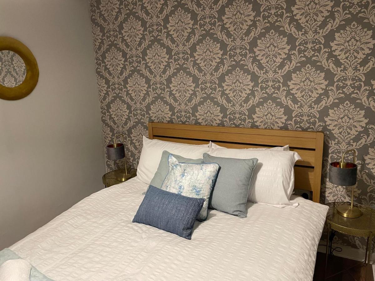 Apartment Quiet & Relaxing 2-bedroom - Free Parking & Pets Welcome Swansea