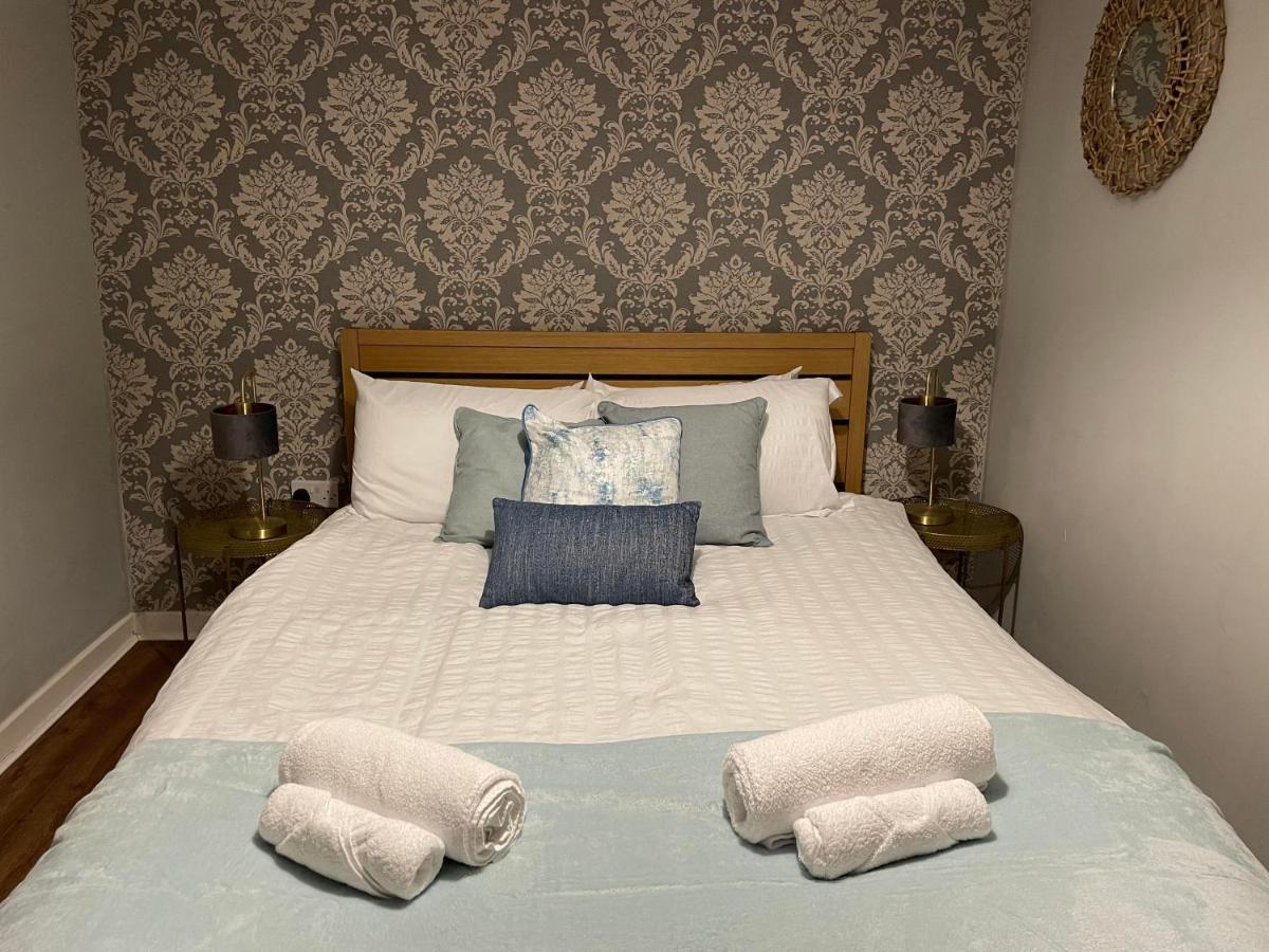 Quiet & Relaxing 2-bedroom - Free Parking & Pets Welcome * Swansea