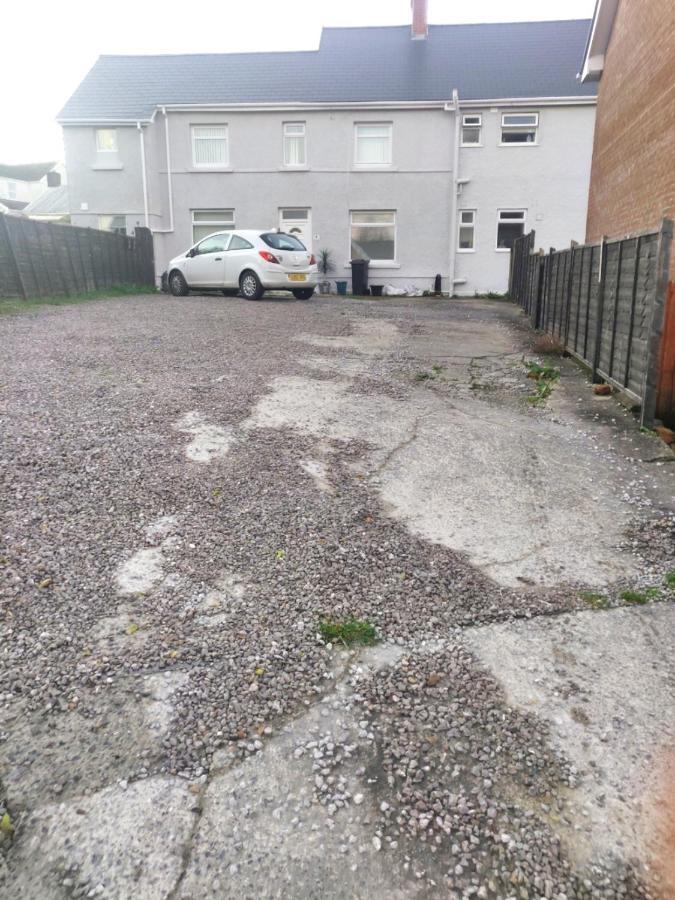Quiet & Relaxing 2-bedroom - Free Parking & Pets Welcome