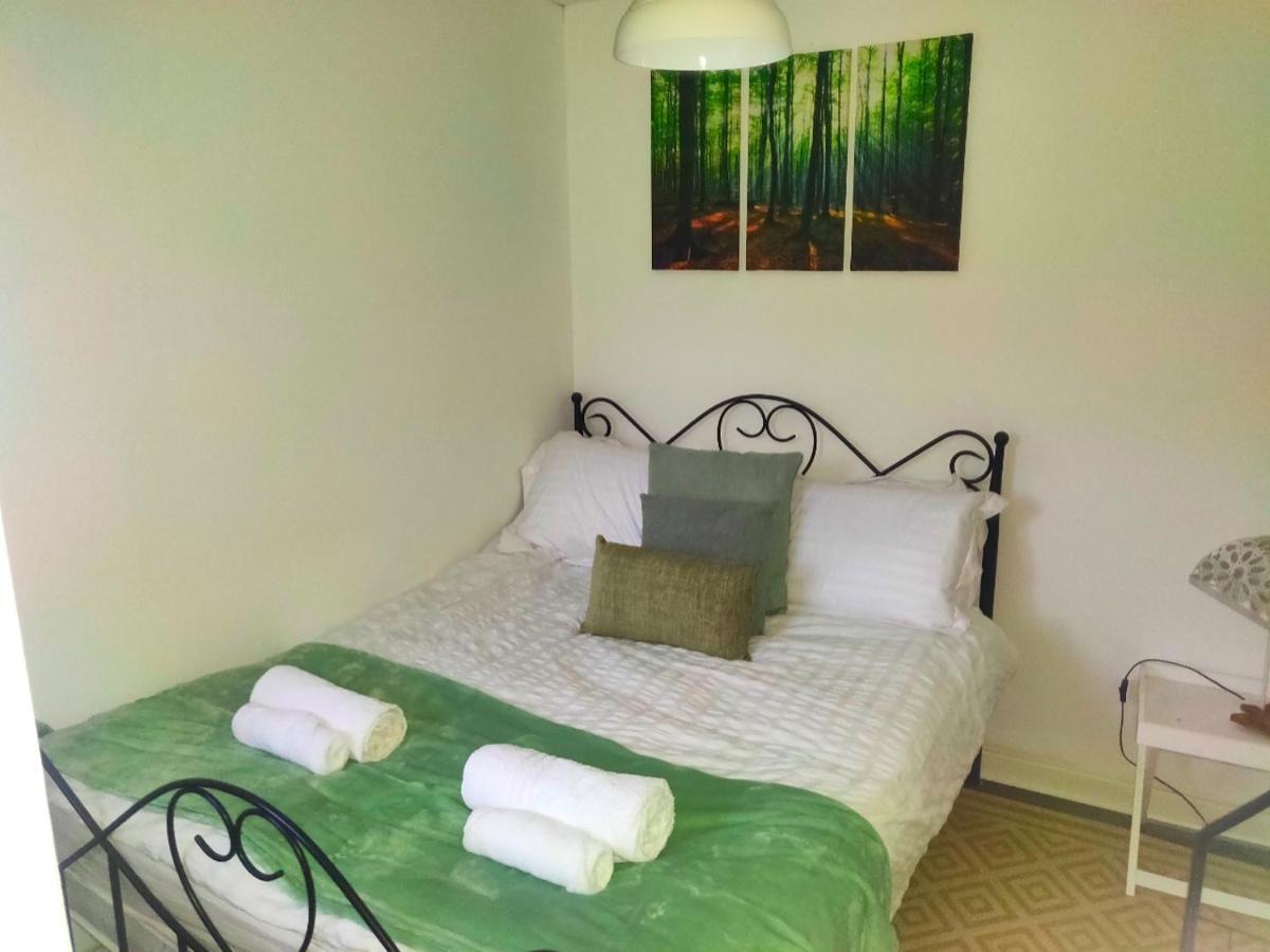 Quiet & Relaxing 2-bedroom - Free Parking & Pets Welcome *
